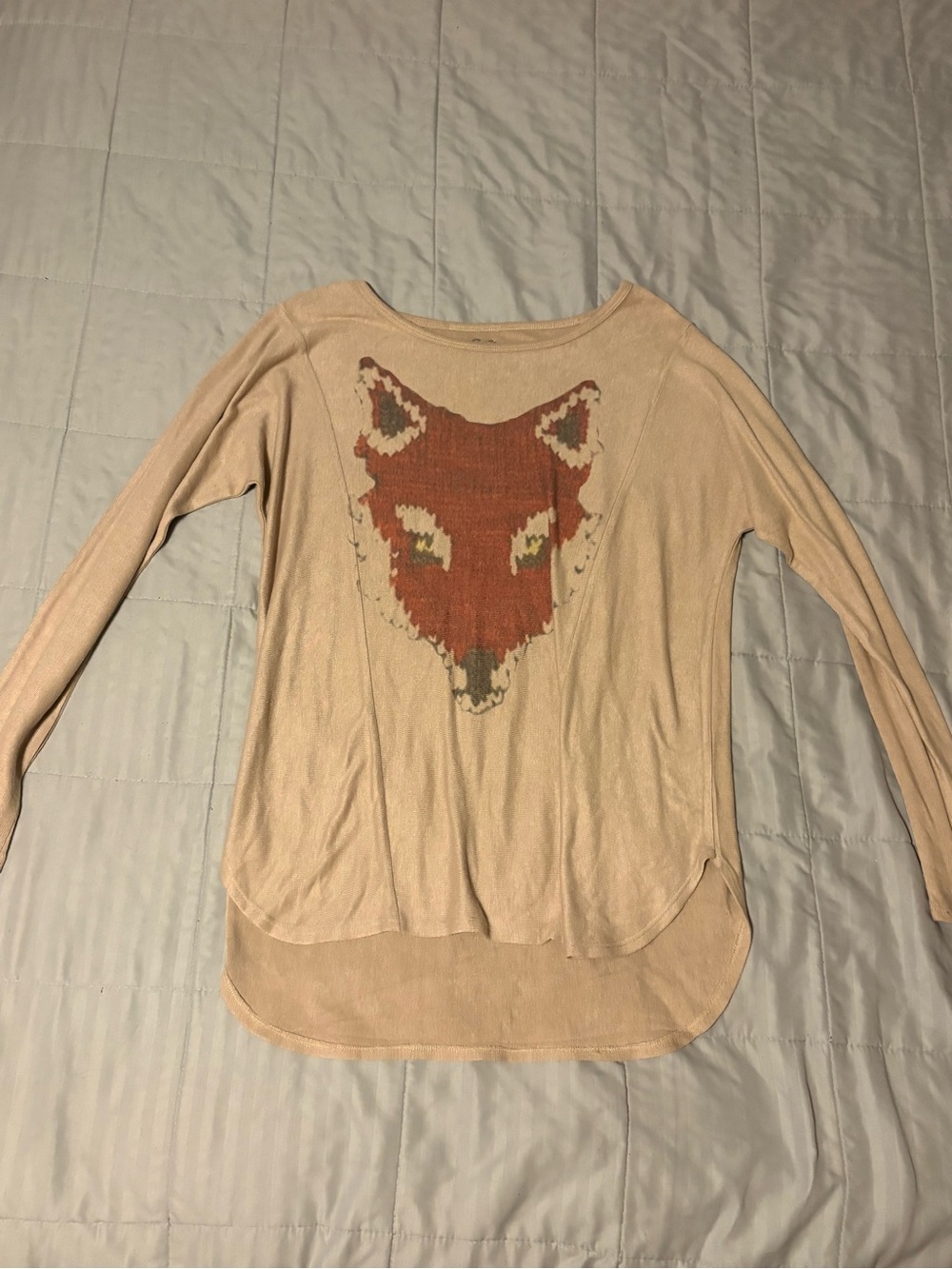 Beige Long-Sleeve Women's Sweater with Fox Graphic